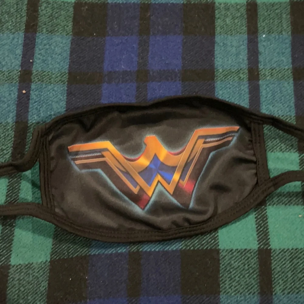 6/$20 New Wonder Woman face mask